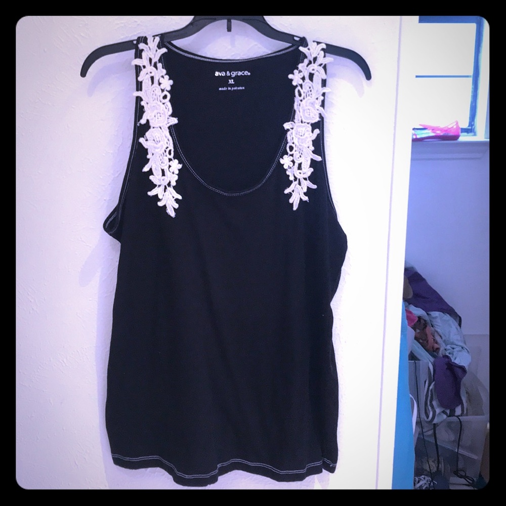🖤NWOT Black&White Crochet Tank SzXL 🖤
